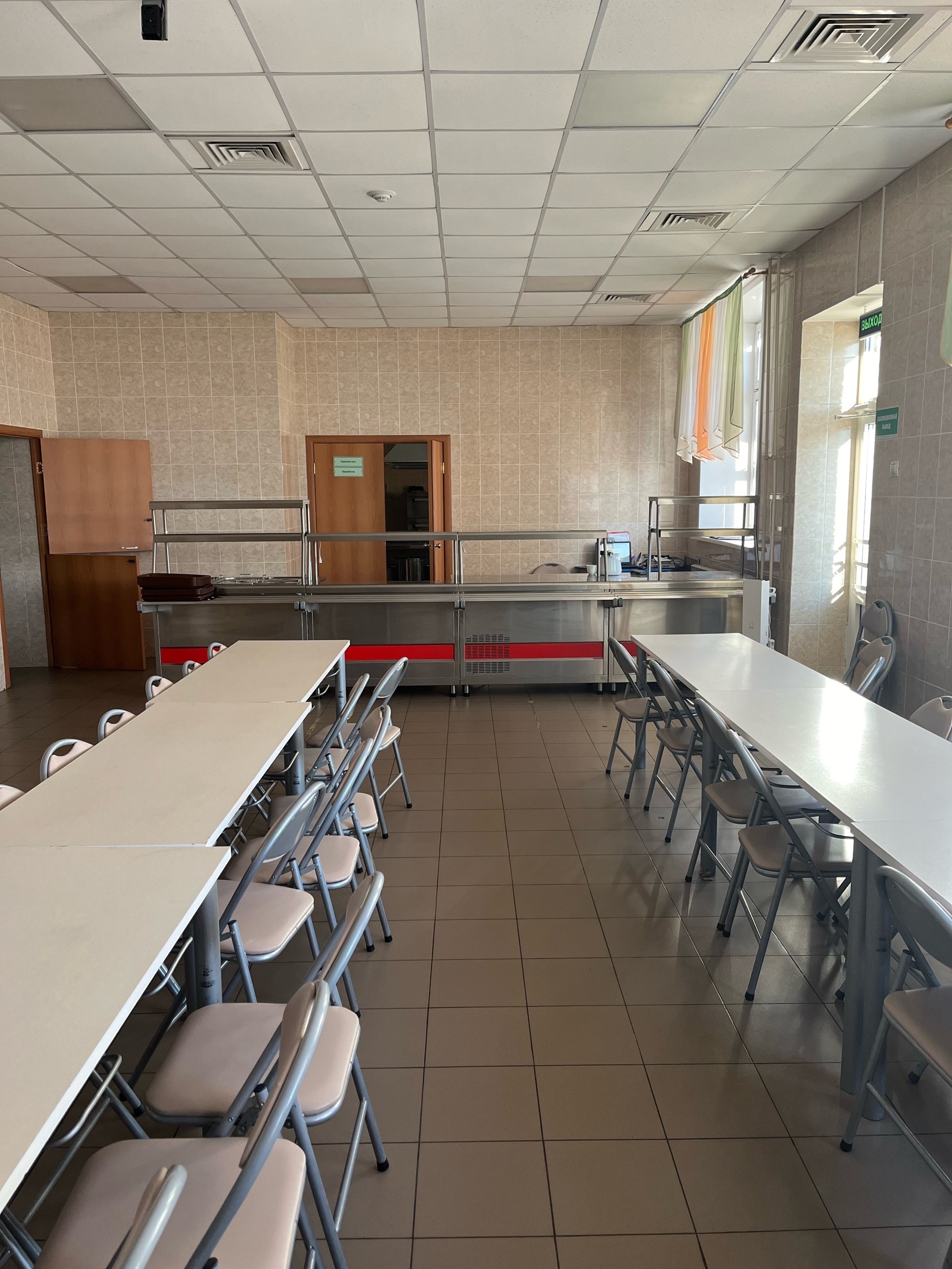 Изображения столовой.